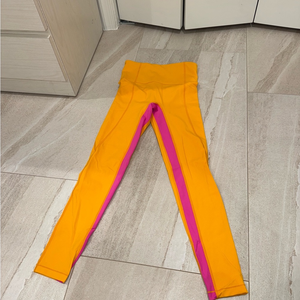 🩷ALL ACCESS size XS leggings🩷